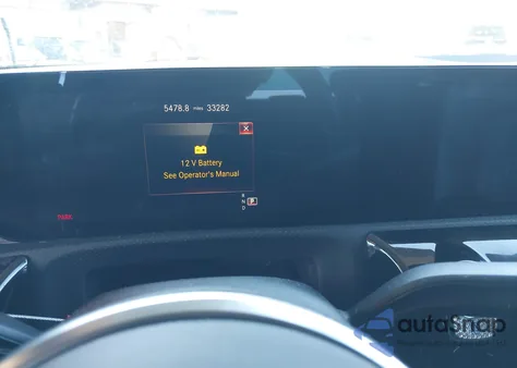 2021 Mercedes-Benz A 220 z USA, uszkodzony, nr VIN W1K3G4EB2MJ263817